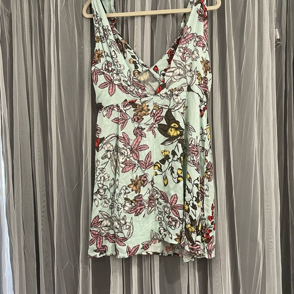 Minkpink Dress Size Medium - Picture 3 of 4